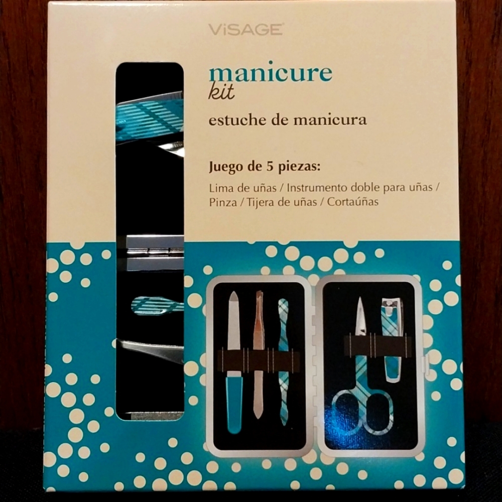 VISAGE 5 PIECE MANICURE SET AND CASE